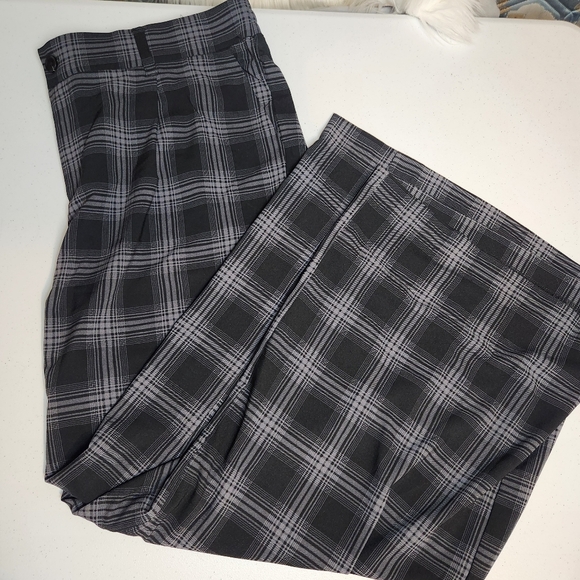 Torrid Wide Leg Black Gray Plaid Pants High Rise Size 22 Tall New NWT Stretch - Picture 5 of 11